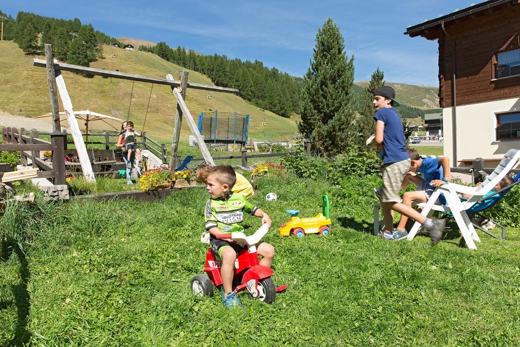 Bait Vegl Apartment Livigno Exterior photo